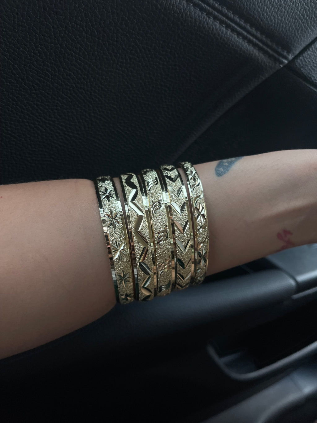 THICC BANGLES💞